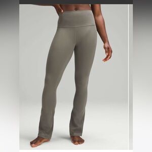 Women’s | Lululemon Align High-Rise Mini-Flared Pant *Extra Short |  Grey Sage